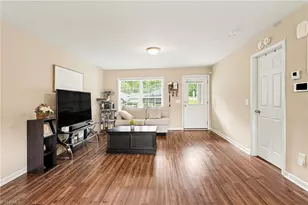 897 Breeze Hill Rd, Asheboro, NC 27203 - Photo 3