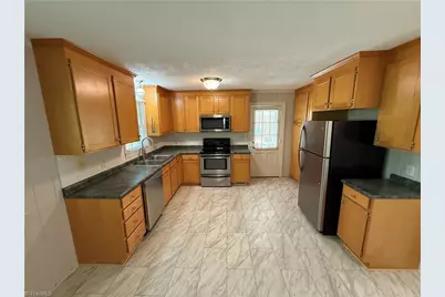 2630 Farmbrook Road, Winston-Salem, NC 27103 - Photo 3