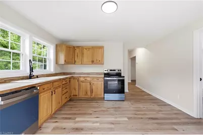 1202 Ridge Avenue, Eden, NC 27288 - Photo 17