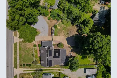 2209 W Friendly Avenue, Greensboro, NC 27403 - Photo 37