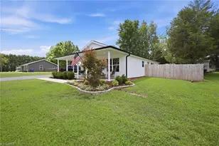 408 Grandview Ave, Liberty, NC 27298 - Photo 35