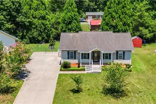 105 McCleskey Dr, Yadkinville, NC 27055 - Photo 5