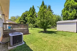 105 McCleskey Dr, Yadkinville, NC 27055 - Photo 43