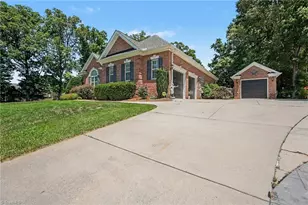 5337 Mckinney Ct, Walkertown, NC 27051 - Photo 5