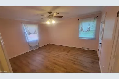 212 Vandyke Street, Kernersville, NC 27284 - Photo 13