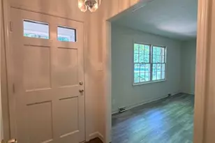 5701 Cates Dr, Greensboro, NC 27409 - Photo 7