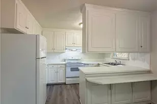 5701 Cates Dr, Greensboro, NC 27409 - Photo 15