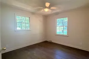 5701 Cates Dr, Greensboro, NC 27409 - Photo 47