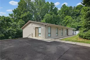 2235 Sunderland Rd, Winston-Salem, NC 27103 - Photo 27