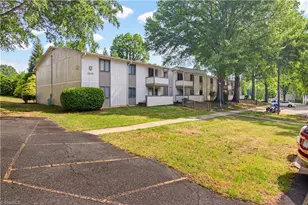 2235 Sunderland Rd, Winston-Salem, NC 27103 - Photo 5