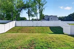 5351 Becks Church Rd, Winston-Salem, NC 27106 - Photo 9