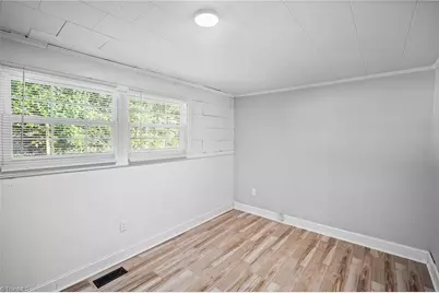710 Edgewood Avenue, Thomasville, NC 27360 - Photo 21