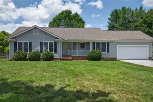 5493 Rolling Meadows Rd, Randleman, NC 27317 - Photo 1