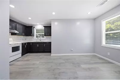 1136 Montlieu Avenue, High Point, NC 27262 - Photo 9