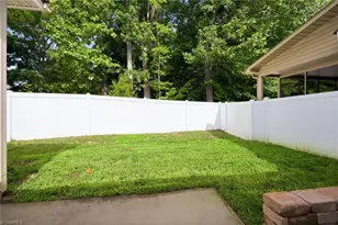 375 Northbridge Dr, High Point, NC 27265 - Photo 27