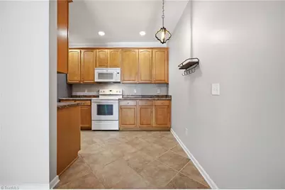 375 Northbridge Drive, High Point, NC 27265 - Photo 13