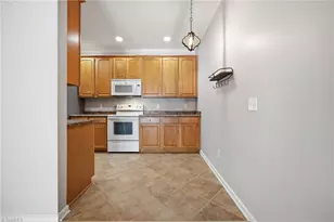 375 Northbridge Dr, High Point, NC 27265 - Photo 13