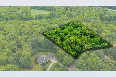 8006 Chatsworth Court, Browns Summit, NC 27214 - Photo 3