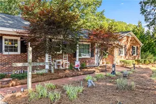 4216 Rayfield Dr, Winston-Salem, NC 27107 - Photo 5