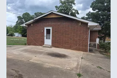 3150 Wentworth Street, Reidsville, NC 27320 - Photo 3