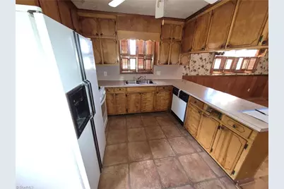 3150 Wentworth Street, Reidsville, NC 27320 - Photo 9