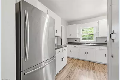 5002 Cherry Street, Winston-Salem, NC 27105 - Photo 5