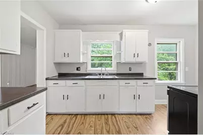 5002 Cherry Street, Winston-Salem, NC 27105 - Photo 7