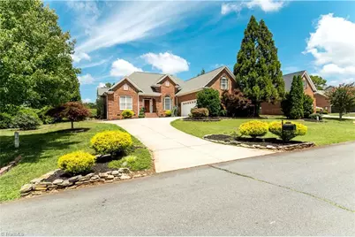 4617 Kellys Trail, Winston-Salem, NC 27101 - Photo 5
