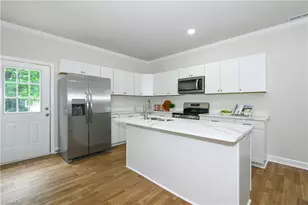 927 Pearson St, Greensboro, NC 27406 - Photo 7