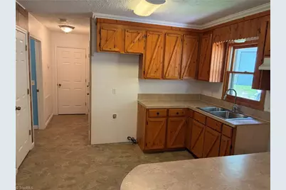5020 Old Nc Highway 16, Millers Creek, NC 28651 - Photo 11