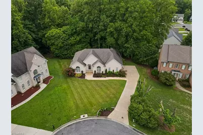 3003 Lodge Drive, Jamestown, NC 27282 - Photo 3