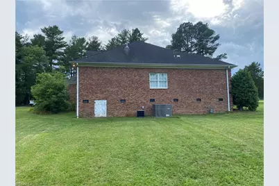 4800 Olde Province Court, Greensboro, NC 27406 - Photo 3