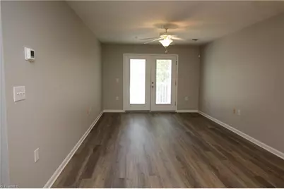 7100 W Friendly Avenue, Greensboro, NC 27410 - Photo 9