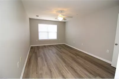 7100 W Friendly Avenue, Greensboro, NC 27410 - Photo 15