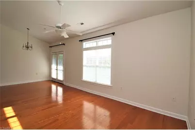 100 Sunset Circle, Greensboro, NC 27408 - Photo 15