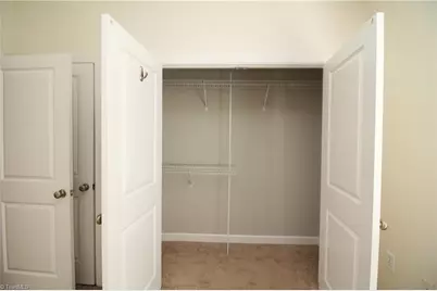 100 Sunset Circle, Greensboro, NC 27408 - Photo 17