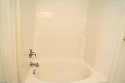 100 Sunset Circle, Greensboro, NC 27408 - Photo 19