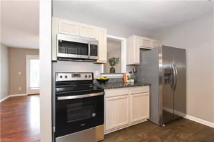 5805 Battery Dr, Greensboro, NC 27409 - Photo 11