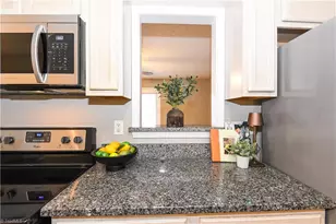 5805 Battery Dr, Greensboro, NC 27409 - Photo 13
