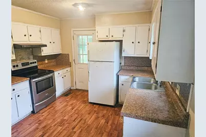 5633 Bethel Road, Jonesville, NC 28642 - Photo 9