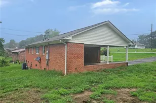 5633 Bethel Rd, Jonesville, NC 28642 - Photo 3
