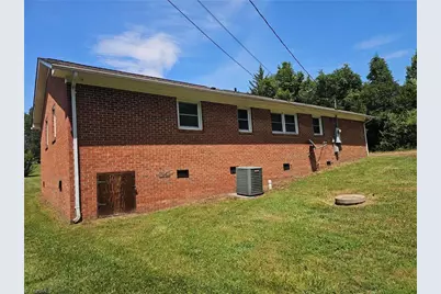5633 Bethel Road, Jonesville, NC 28642 - Photo 11