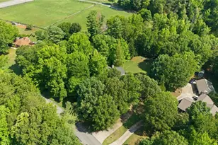 6312 Hickory Hollow Rd, Jamestown, NC 27282 - Photo 9