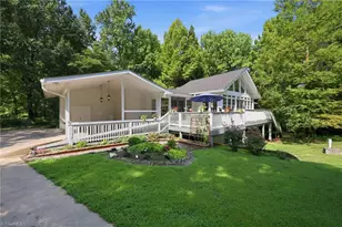 6312 Hickory Hollow Rd, Jamestown, NC 27282 - Photo 5