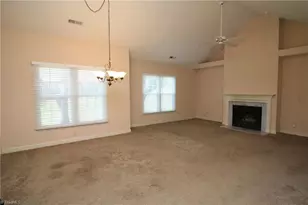 33 Cedar Knoll Dr, Greensboro, NC 27407 - Photo 11
