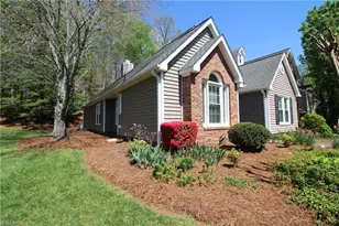 33 Cedar Knoll Dr, Greensboro, NC 27407 - Photo 3