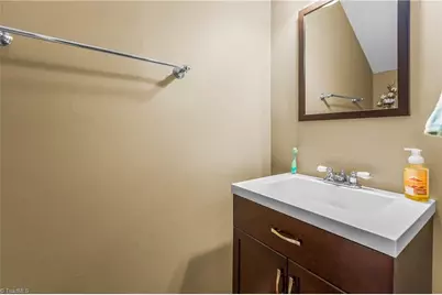 2221 Stonecutter Drive, Winston-Salem, NC 27103 - Photo 9