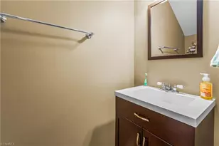 2221 Stonecutter Dr, Winston-Salem, NC 27103 - Photo 9