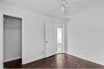 1724 Glenwood Avenue, Greensboro, NC 27403 - Photo 23