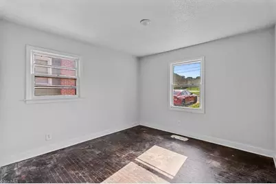 1724 Glenwood Avenue, Greensboro, NC 27403 - Photo 13